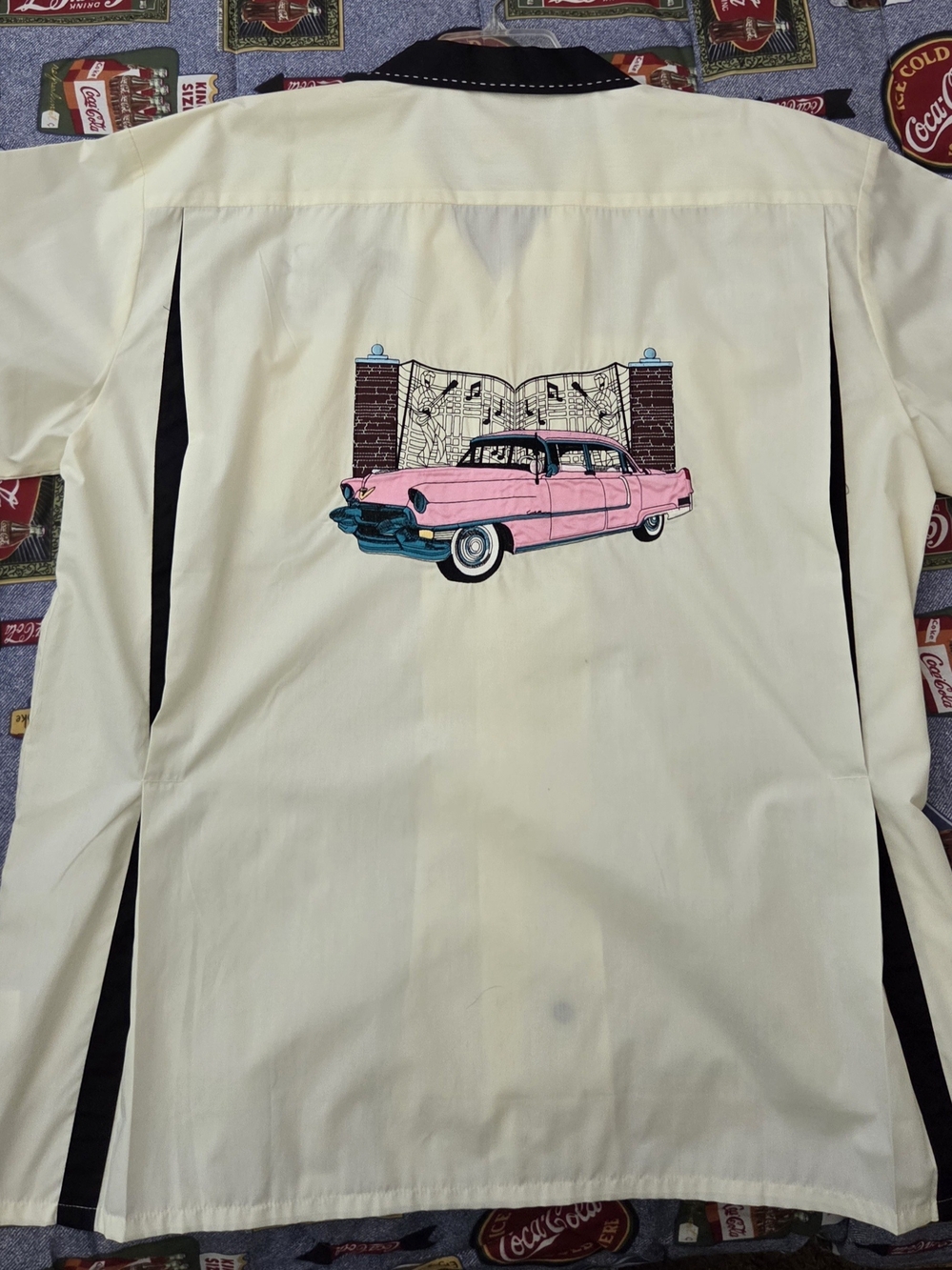 Elvis Presley Style Cream Short-Sleeve Bowling Shirt with Black Collar